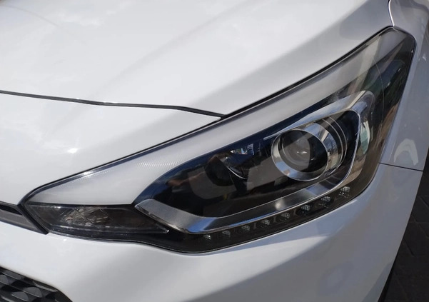 Hyundai i20 cena 39800 przebieg: 76014, rok produkcji 2017 z Działdowo małe 56